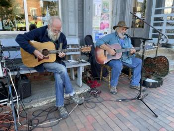 The dynamic playing of Chris Lannon, left, and Rick Turcotte returns to Wiscasset Village during WAW Aug. 31. Wiscasset Art Walk photo
