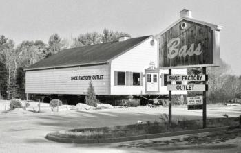 The former Bass Shoe Outlet building. PHIL DI VECE photo The former Bass Shoe Outlet building. PHIL DI VECE photo
