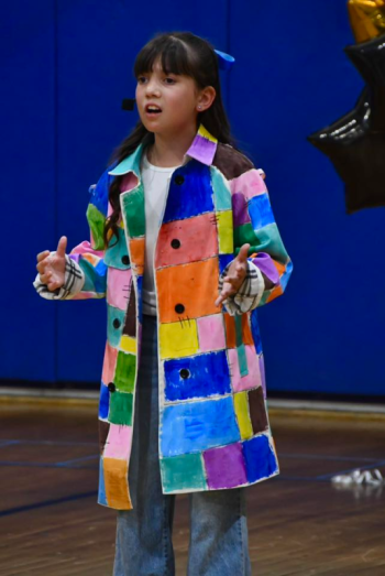 Agatha Harris mid-song. Leah Plummer photo Agatha Harris competing. Leah Plummer photo