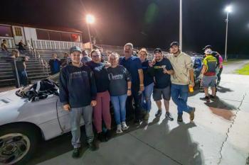 Keith Russell and team join together in Victory Lane following the 100-lap Enduro. Jasen Dickey Photography