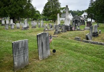 Rev. Hezekiah Packard, who served as a “fifer” during the American Revolution rests besides his wife Mary. PHIL DI VECE/Wiscasset Newspaper