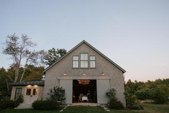 Gather at the Wanderwood Barn with 100+ Women Who Care. Courtesy of Jill Hoyle Photography 