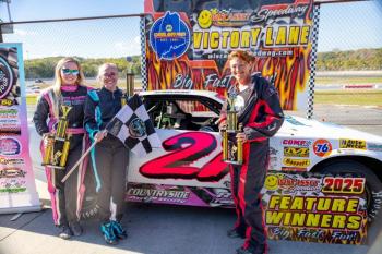 Lady Outlaws, from left: Addie Foster, Breanna Tucci and Kasie Kolbe. Jasen Dickey photo 