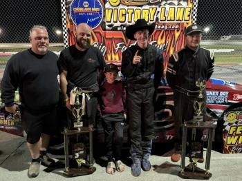 Strictly Shootout Top 3, L-R: Bernie Thayer, Scott Eck, Camden Gordon, Landon Tapley and Jon Emerson. Amy Worrey photo 