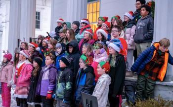 Wiscasset Holiday Marketfest. Bob Bond/40 Federal Studio 