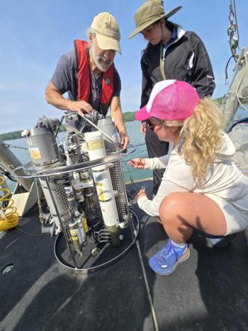 Teachers learning oceanographic field methods. Courtesy of Bigelow Laboratory