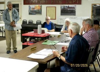 Nat Pulsifer shared details of Mid Coast Wood Bank's offer to provide free firewood to eligible residents as a source of winter heat. (PHIL DI VECE Wiscasset Newspaper)