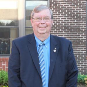 Former Wiscasset superintendent Alan Hawkins returns to serve as the interim superintendent for Sheepscot Valley Regional School Unit 12. JOHN MAGUIRE/Wiscasset Newspaper