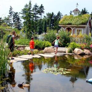 Children, adults and even turtles find a lot to enjoy in the Bibby and Harold Alfond Children’s Garden at Coastal Maine Botanical Gardens. A multitude of features and a welcoming landscape make the Lerner Garden of the Five Senses a delightful experience for all ages and all the senses. Courtesy of Barbara Freeman Children, adults and even turtles find a lot to enjoy in the Bibby and Harold Alfond Children’s Garden at Coastal Maine Botanical Gardens. Courtesy of Barbara Freeman