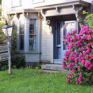 Some antiquing options on Main Street in Wiscasset. GARY DOW/Wiscasset Newspaper