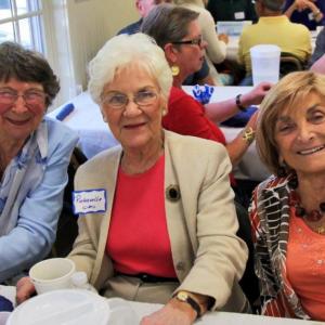 Volunteers, from left: Barbara McGlauflin, Pieternella Harris and Julie Webster. Courtesy of Alan Crowell Volunteers, from left: Barbara McGlauflin, Pieternella Harris and Julie Webster. Courtesy of Alan Crowell
