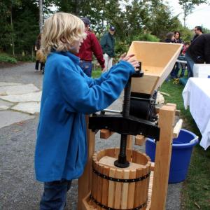 Cider Sundays are a delicious way to learn a traditional skill using one of Maine’s favorite fruits. Courtesy of Barbara Freeman 