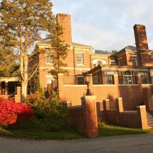 The school’s administration offices are housed in the 100-year-old Hyde mansion. Courtesy of Hyde School