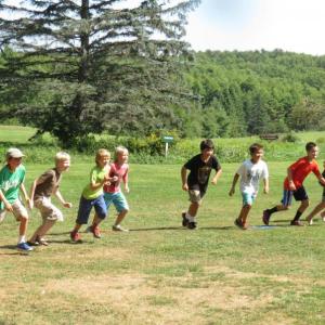 CTL students Leila Bannon of Brunswick, Henry Kerr of Bath, Ian VonFrank of Alna, Sawyer Linehan of Westport Island, Pieter van Abshoven of Alna, Marcus Russano of Jefferson, Oscar Herrera of Brunswick, Griffin Bannon of Brunswick, Sam Sinibaldi of Phippsburg and Zeph Lowrie of Alna set off in the traditional game of Magic Mussel as part of the school’s fall Field Day at Chewonki Campground. Courtesy of CTL
