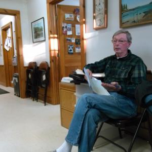 Dennis Dunbar, president of the Kennebec Estuary Land Trust, responds to questions at Monday’s selectmen meeting on Westport Island. JANE CARPENTER/ Wiscasset Newspaper