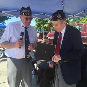 American Legion Post 54 Commander Bill Cossette Jr., left, awards Roy Farmer with a certificate. SUSAN JOHNS/Wiscasset Newspaper