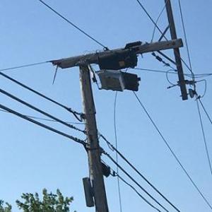 Rich McKusic at Greg’s Used Cars and Service took this photo June 8 of a broken utility pole on Route 27 in Wiscasset. Courtesy of Rich McKusic