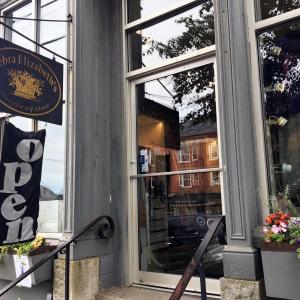 The storefront of Debra Elizabeth’s at 78 Main St. in Wiscasset. SUZI THAYER/Boothbay Register
