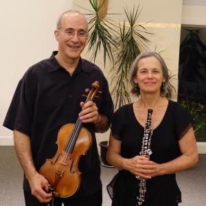 Dean Stein and Kathleen McNerney of VentiCordi play a free noon concert on Dec. 7 at Lincoln Theater. Courtesy of the venue