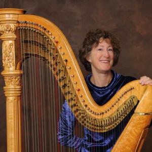 Alna harpist Suki Flanagan. Jeff Morris/the Pierce Studio photo