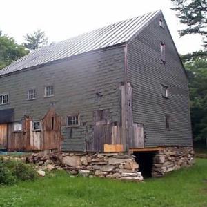 A barn in need of repair. Courtesy of Merry Fossel
