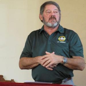Read Armstrong gives the keynote address at Woolwich’s Veterans Day program, Sunday, Nov. 11. PHIL DI VECE/Wiscasset Newspaper