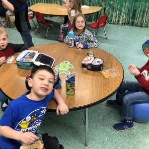 Kindergartners enjoying unch at Wiscasset Elementary School. Courtesy of Cindy Collamore