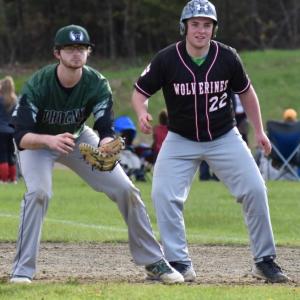 Ryan Potter leads off of first base in the fifth inning in Tuesday’s game with Spruce Mountain. PHIL DI VECE/Wiscasset Newspaper