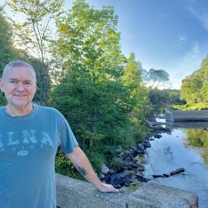 Peter Love stops to view the Head Tide Dam project Sept. 13. SUSAN JOHNS/Wiscasset Newspaper