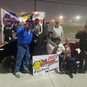 Sylas Ripley with his crew. Amy Harrop photo
