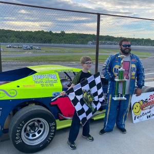 Winner of the 88.5FM Modifieds, Adam Chadbourne. Amy Harrop photo