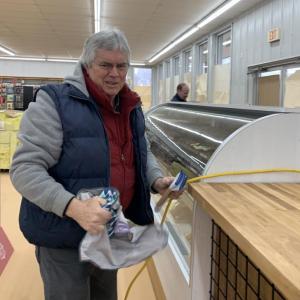 Wiscasset’s Jeff Pendleton at Wiscasset’s new Sweetz & More store March 17. SUSAN JOHNS/Wiscasset Newspaper