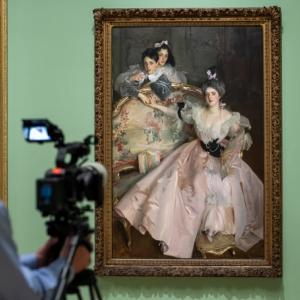 Filming at the Tate Britain. David Bickerstaff photo courtesy of Exhibition On Screen