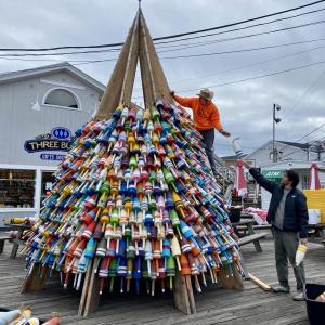Building the Buoy Tree on Pier One. ISABELLE CURTIS/Boothbay Register