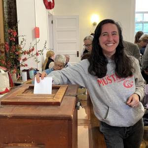 Edgecomb resident Kate Riser votes on Article 15. FRITZ FREUDENBERGER/Boothbay Registe