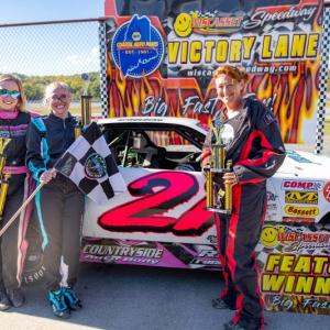 Lady Outlaws, from left: Addie Foster, Breanna Tucci and Kasie Kolbe. Jasen Dickey photo 