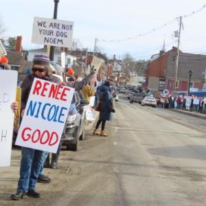 Protestors on the Newcastle-Damariscotta bridge on Jan. 10. Courtesy of Lincoln County Indivisible