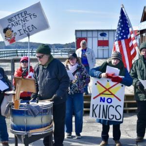 Images from No Kings Day event sponsored by Lincoln County Indivisible Saturday, Match 28 in Wiscasset. PHIL DI VECE/Wiscasset Newspaper