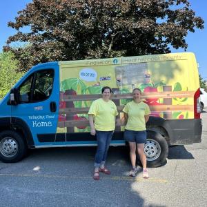 Summer Meals volunteers in front of Lulu. Courtesy photo