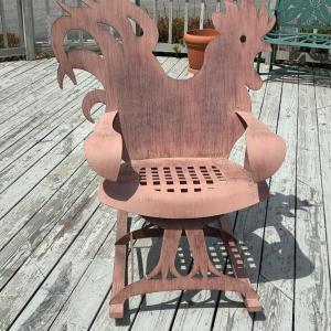 The morning coffee chair for early birds. LISA KRISTOFF/Boothbay Register