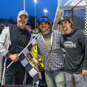 Gregg Norton is joined by his two sons, Owen and Noah, in Victory Lane. Jasen Dickey Photography